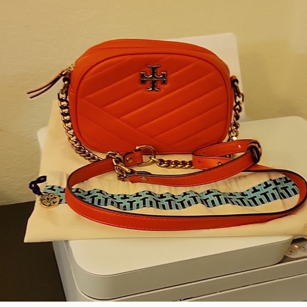 Tory Burch  Kira Chevron Camera Bag
